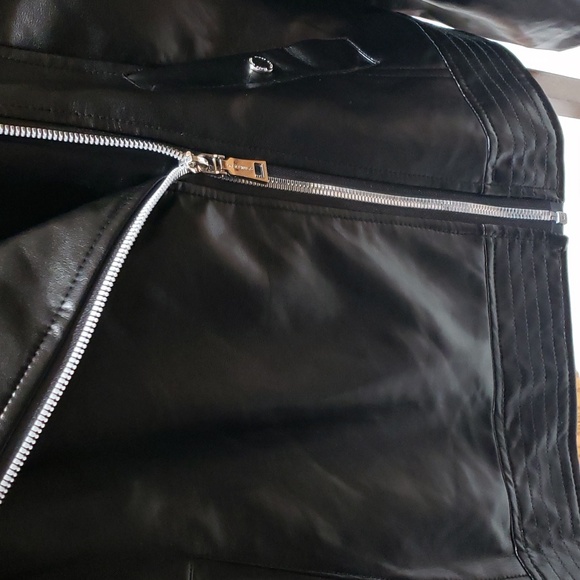 Nwt Vince Camuto black faux leather motorcycle zip jacket Large - Picture 11 of 13